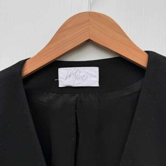 Lord & Taylor Elegant Black Women's Blazer size 12 - Picture 3 of 6
